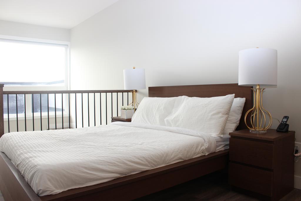 Atlas Suites- Furnished Apartments-College Street, 多伦多 外观 照片
