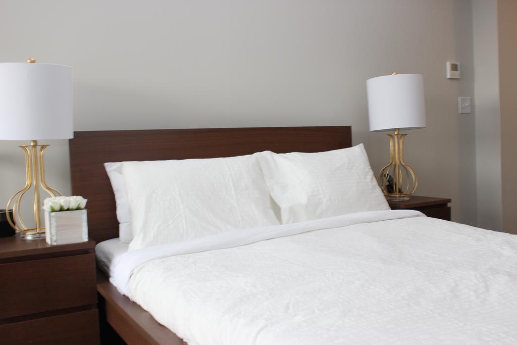 Atlas Suites- Furnished Apartments-College Street, 多伦多 外观 照片