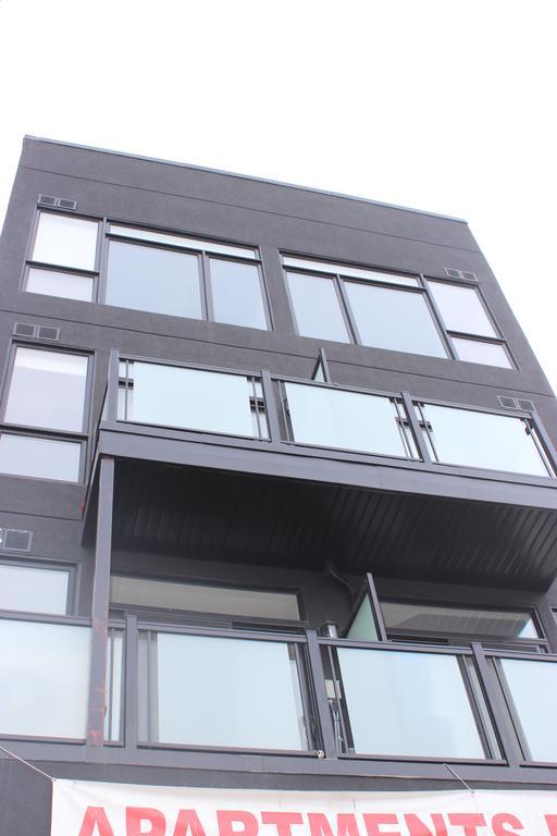 Atlas Suites- Furnished Apartments-College Street, 多伦多 外观 照片